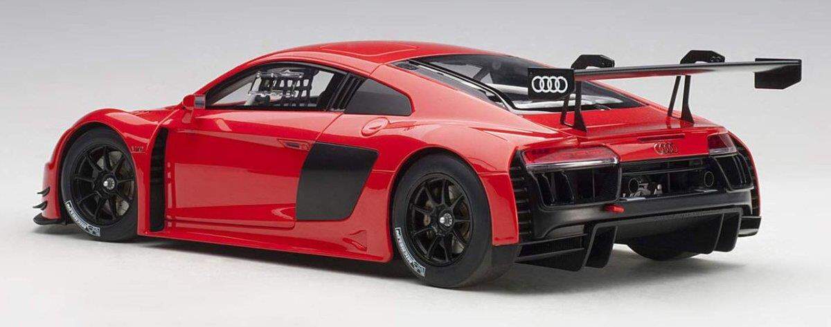 AUTOart Audi R8 LMS Plain color verison rot