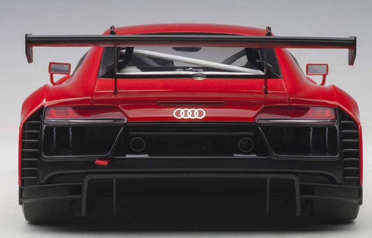 AUTOart Audi R8 LMS Plain color verison rot