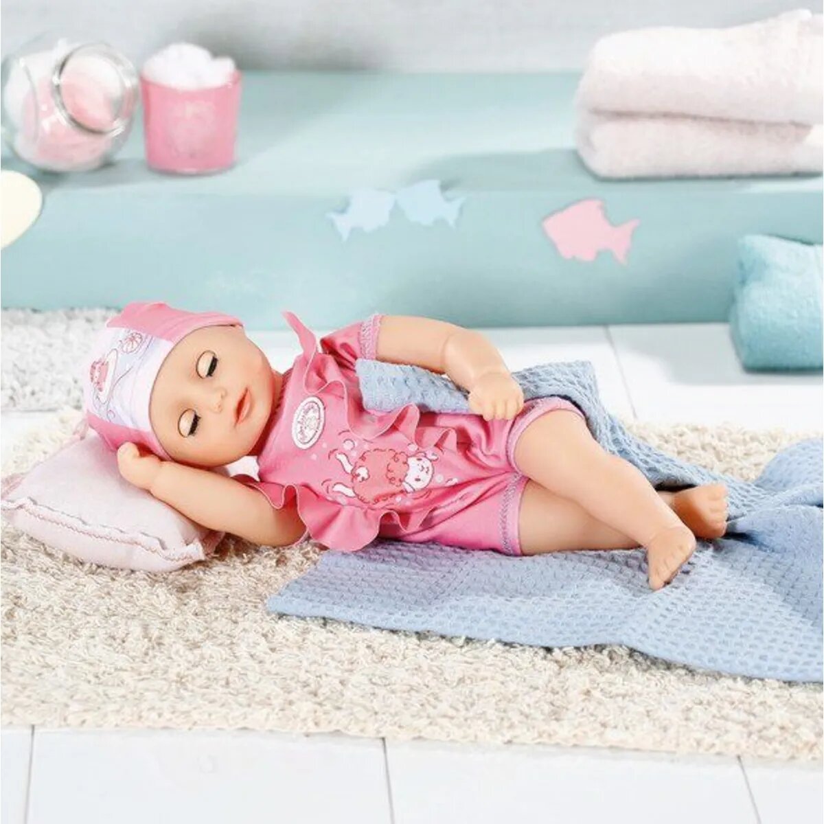 Baby Annabell Mein erstes Bad, Annabell 30cm mit Badeanzug und Mütze.