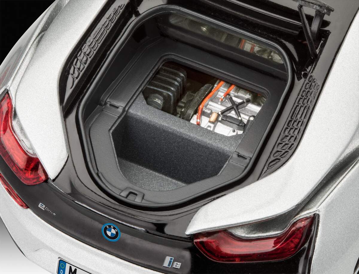Revell BMW i8
