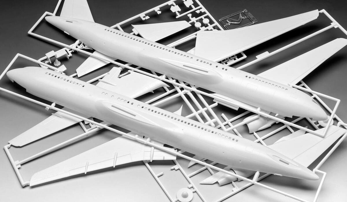 Revell Boeing 767-300ER British Airways Chelsea Rose