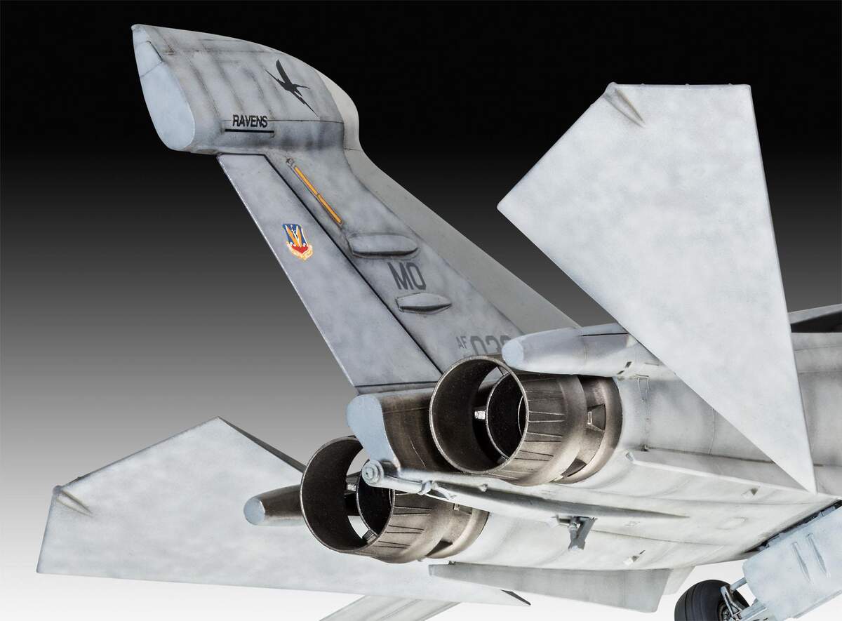 Revell EF-111A Raven