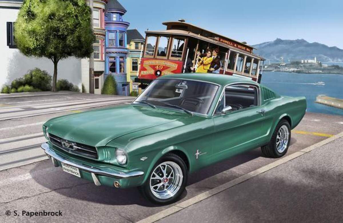 Revell Ford Mustang 2+2 Fastback
