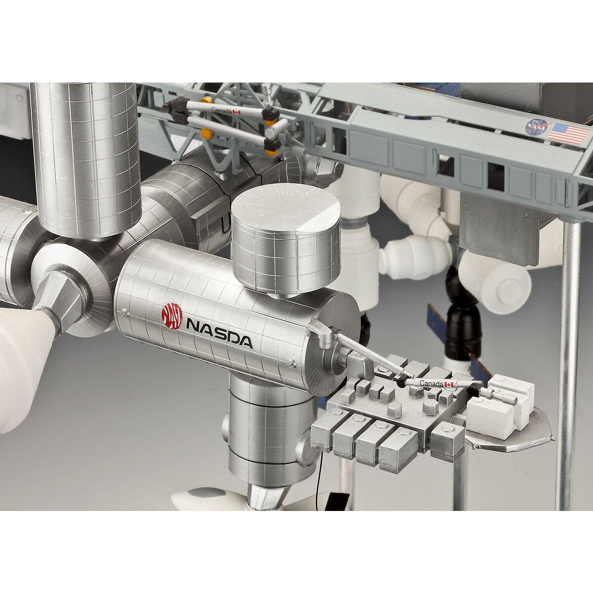 Revell Geschenkset 25th Anniversary "ISS" Platinum Editio
