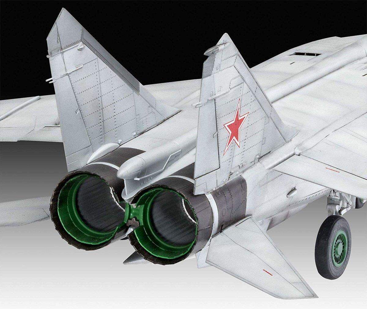 Revell MiG-25 RBT Foxbat B im Maßstab 1:72