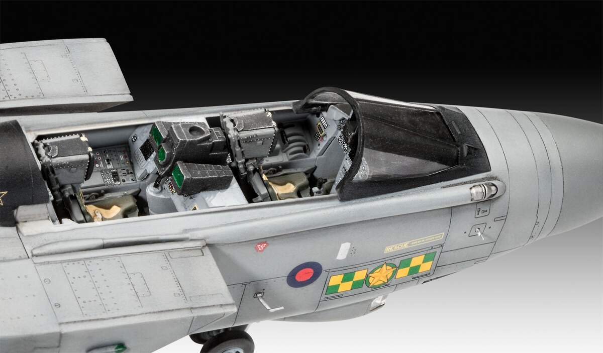 Revell Tornado GR.4 "Farewell"