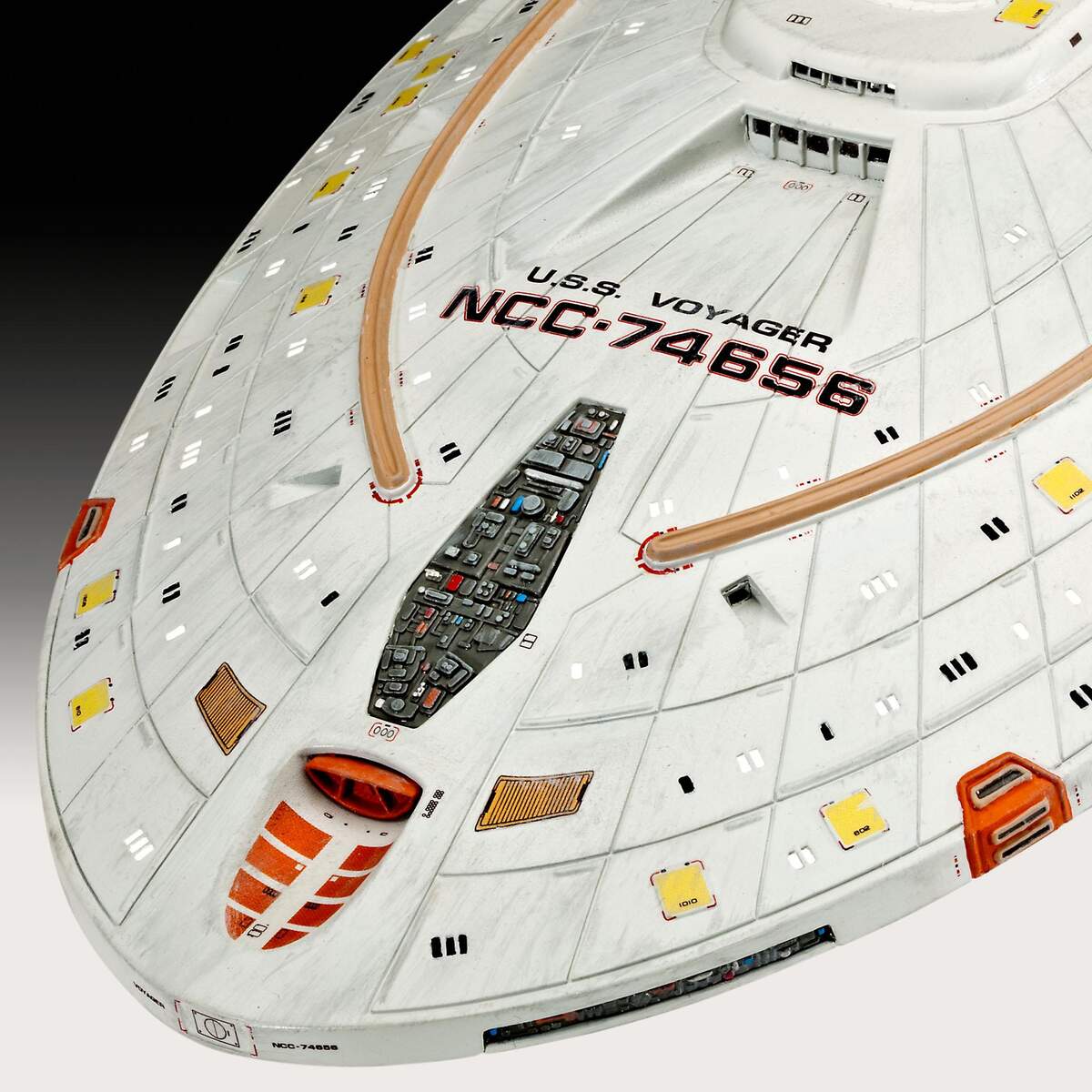Revell U.S.S. Voyager