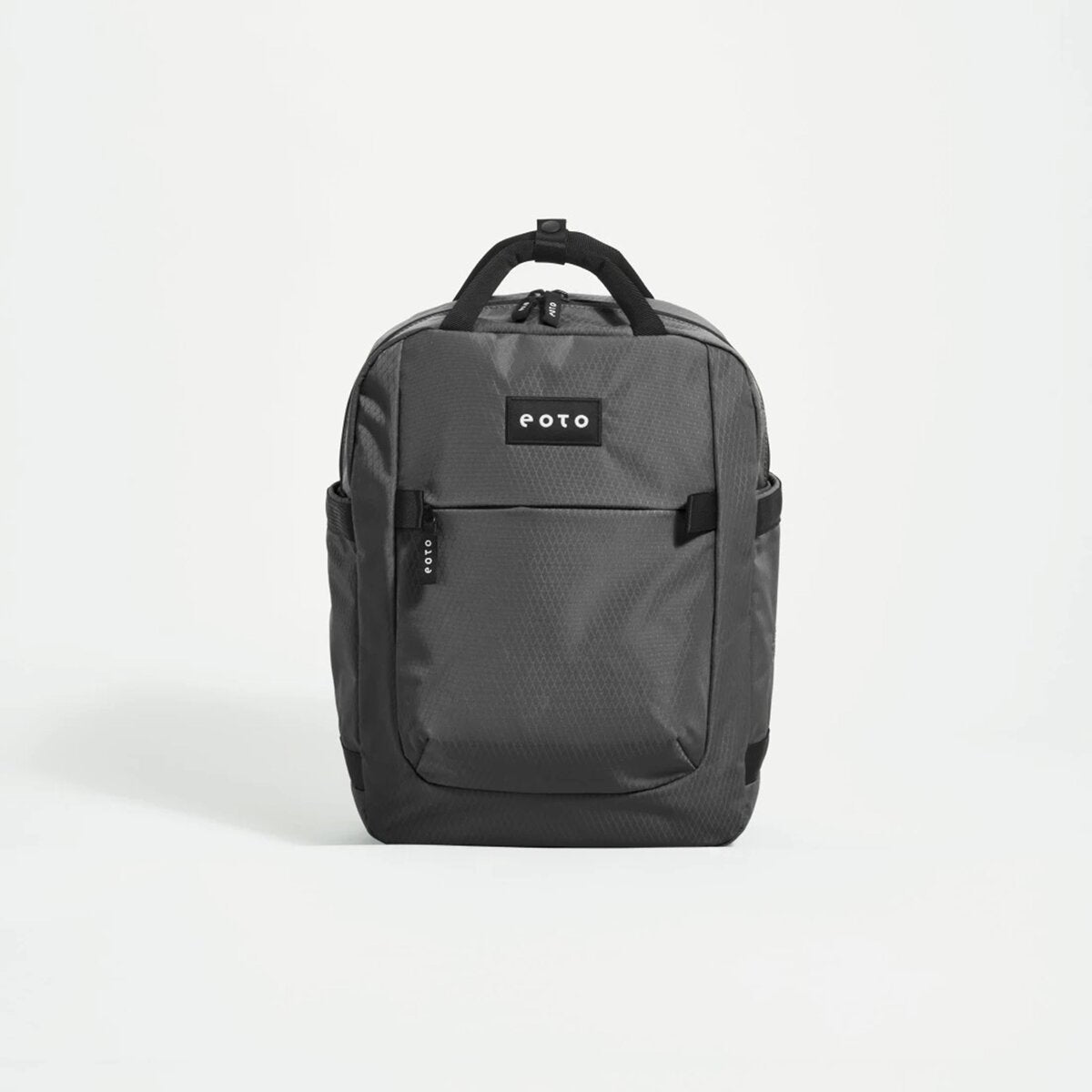 eoto-rucksack-small16-grau-F0AC476F1.jpg