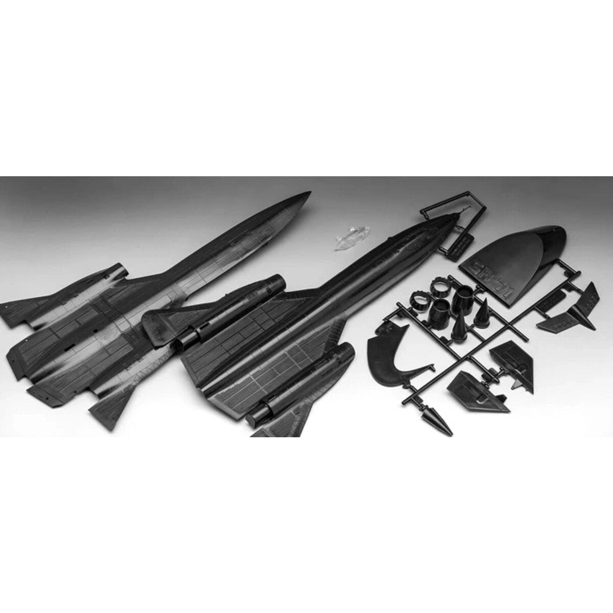 revell-03652-lockheed-sr-71-ADC332286.jpg