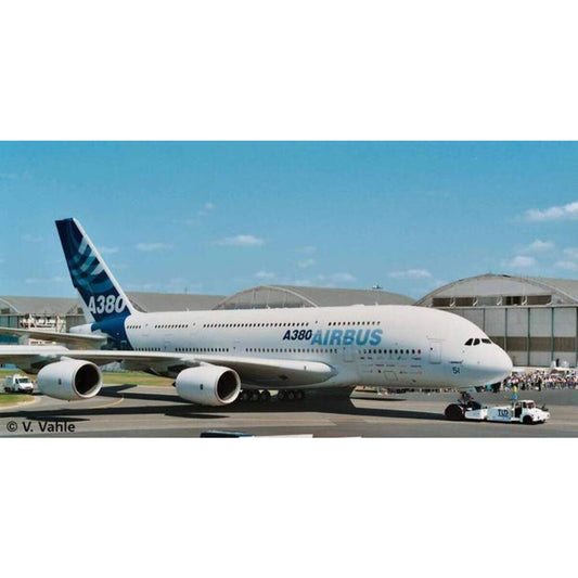 revell-airbus-a380-new-livery-544210191.jpg