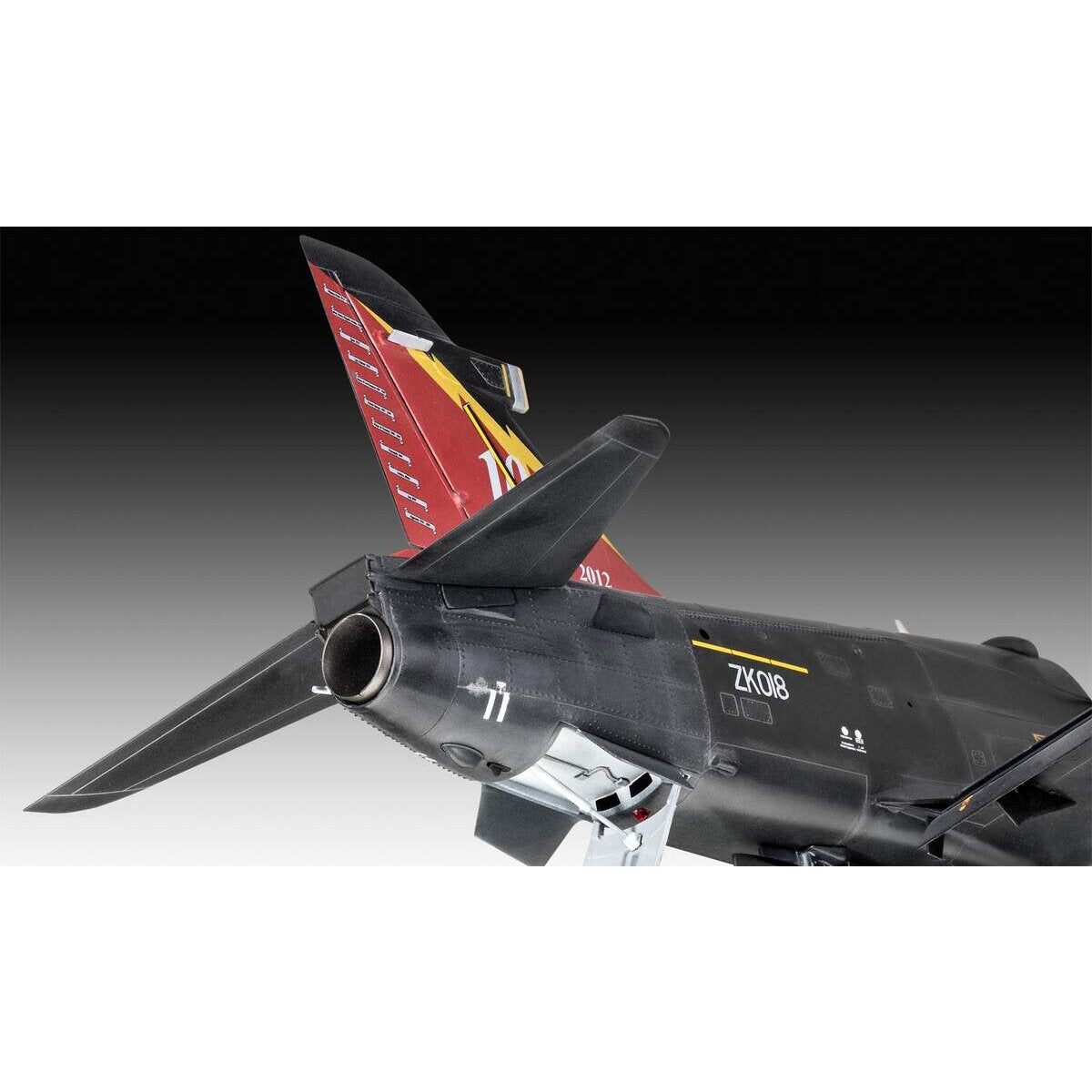 revell-bae-hawk-t2-9FD16BA84.jpg