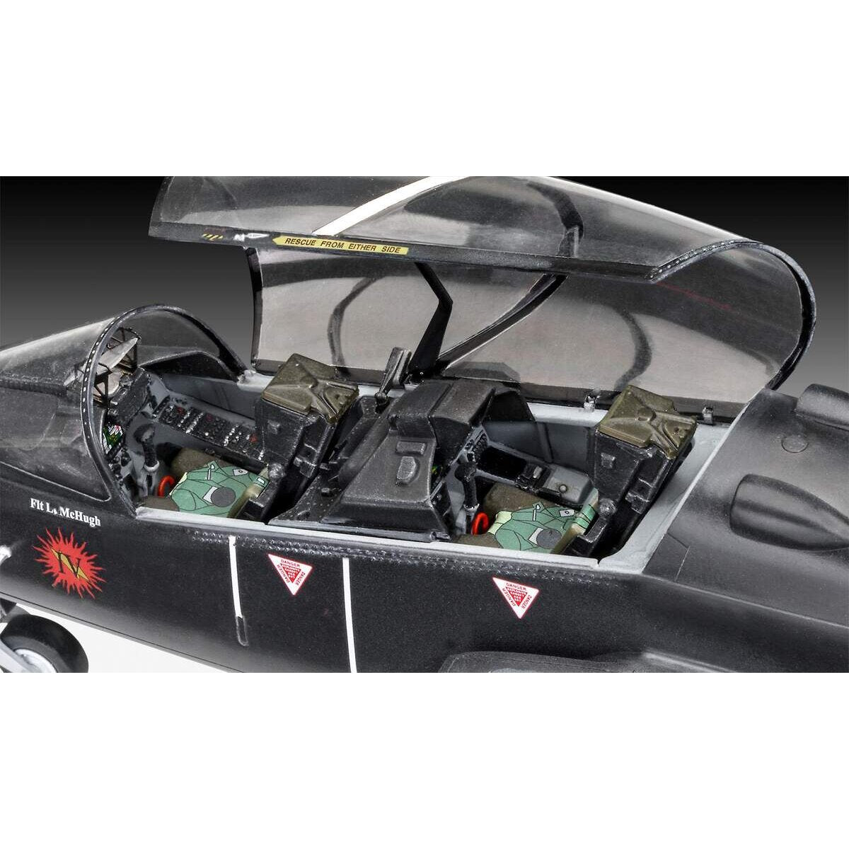 revell-bae-hawk-t2-9FD16BA85.jpg