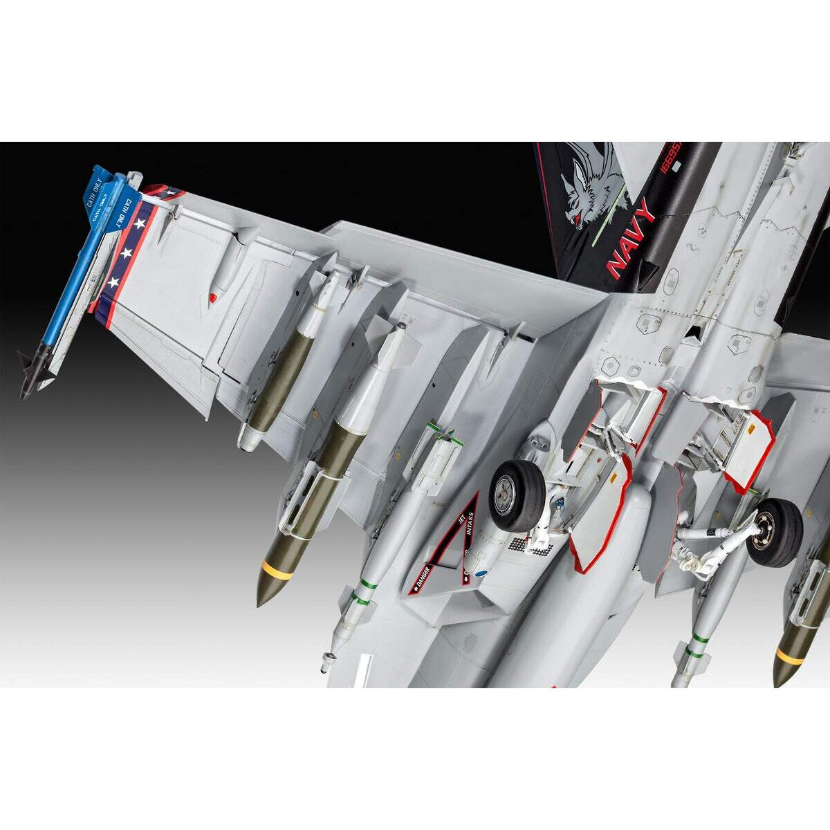 revell-fa-18e-super-hornet-94DEE9E15.jpg