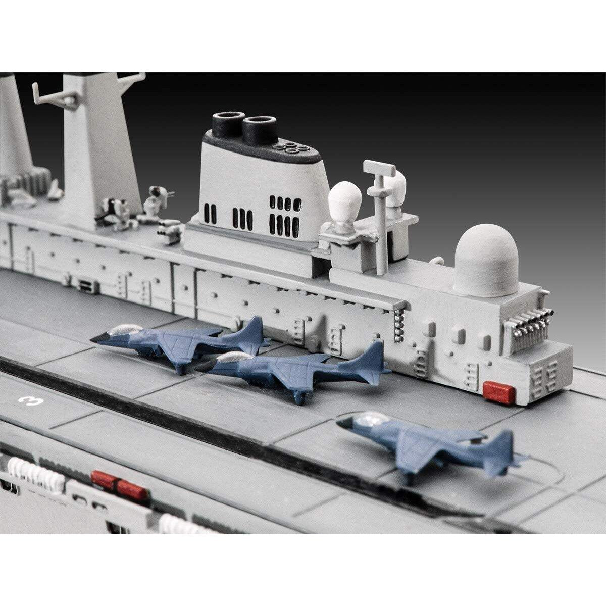 revell-hms-invincible-falkland-war-56994EFB5.jpg