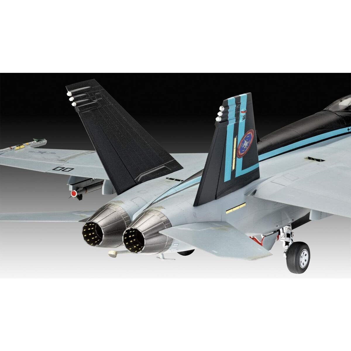 revell-mavericks-fa-18e-super-5FE48F594.jpg