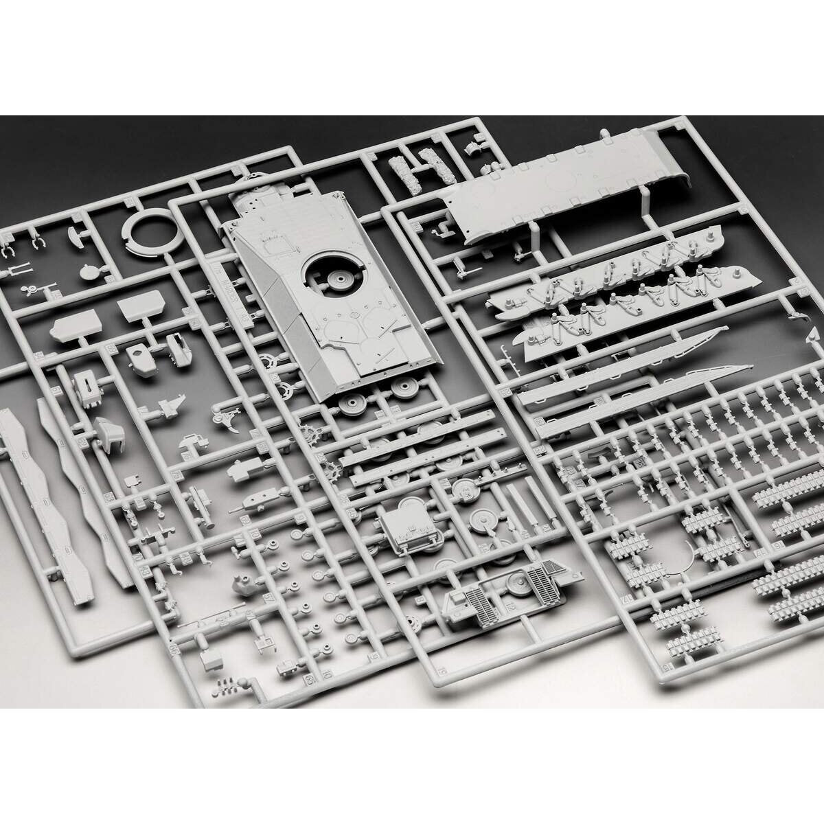 revell-spz-marder-1a3-6CA71D206.jpg