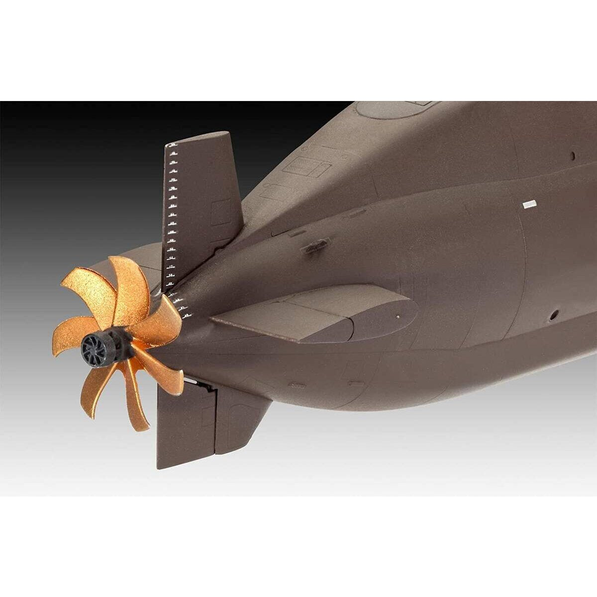 Revell Submarine Class 214