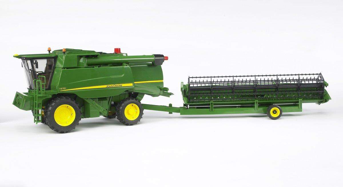 BRUDER® 2132 John Deere Mähdrescher T670i