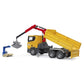 BRUDER® Scania Super 560R Baustellen- LKW Kran und 2 Paletten