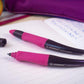 Ergonomischer Tintenroller für Rechtshänder - STABILO EASYoriginal Holograph Edition in magenta -  Einzelstift - Schreibfarbe blau (löschbar) - inklusive Patrone