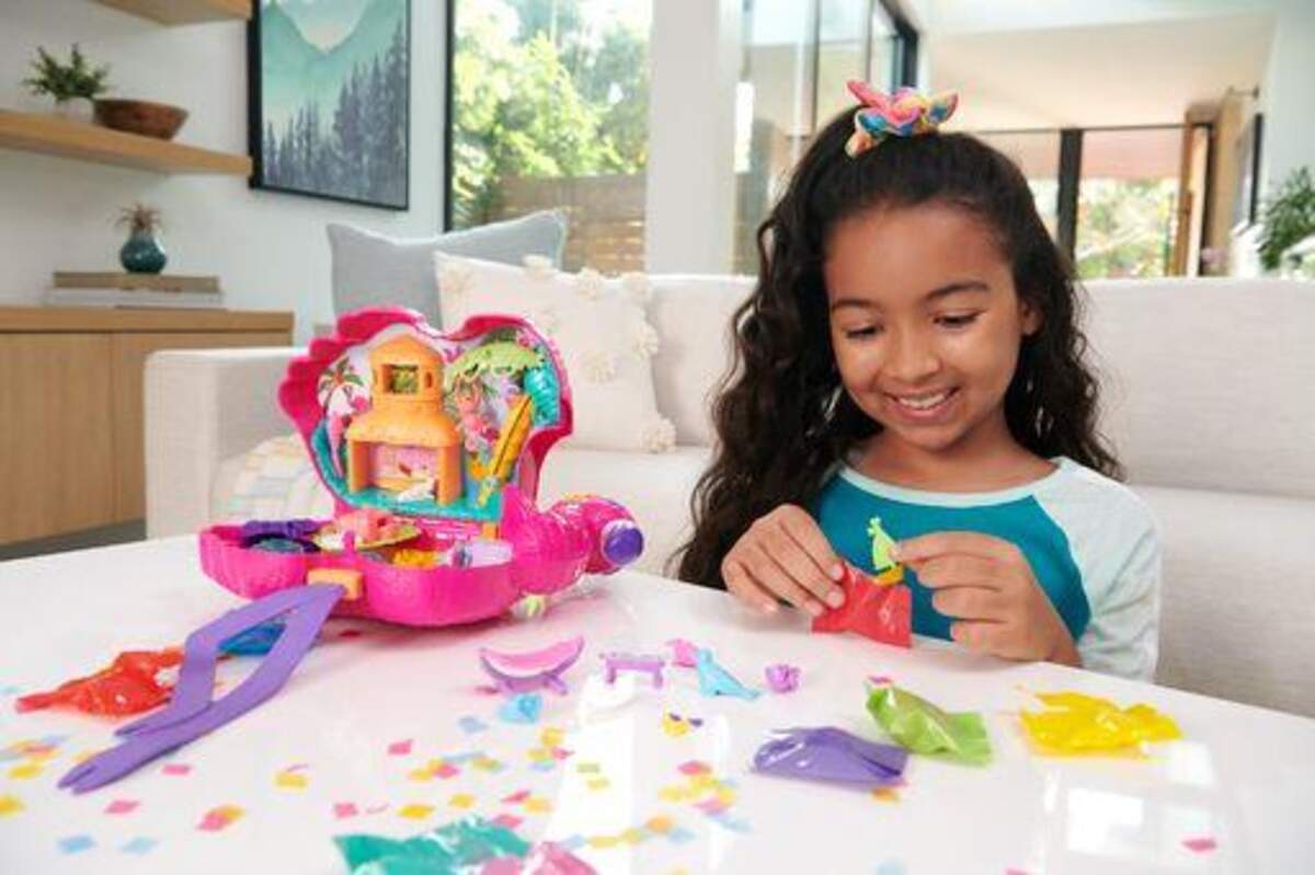 Mattel Polly Pocket Flamingo-Party Spielset, inkl. 2 Figuren & Zubehör