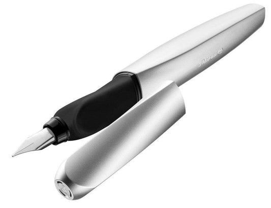 Pelikan Füller Twist Feder M, Silver, universell für Rechts- und Linkshänder