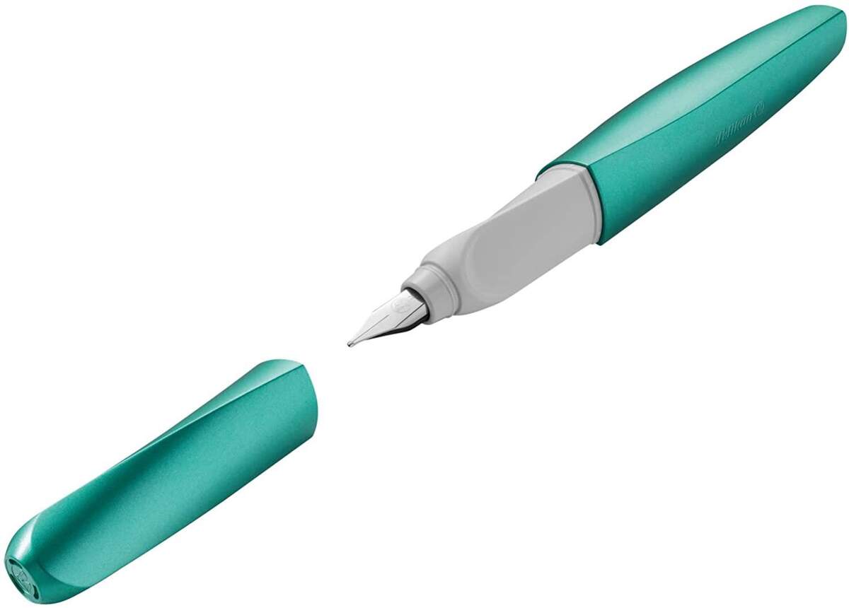 Pelikan Füllhalter Twist Cold Alaska, M-Feder, 1 Stück in Faltschachtel