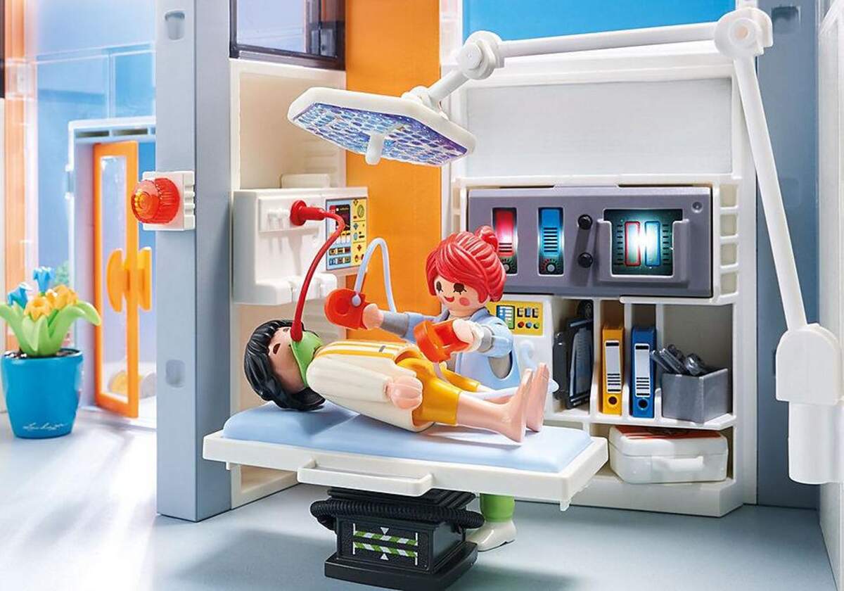 PLAYMOBIL® 70190 City Life Großes Krankenhaus mit Einrichtung