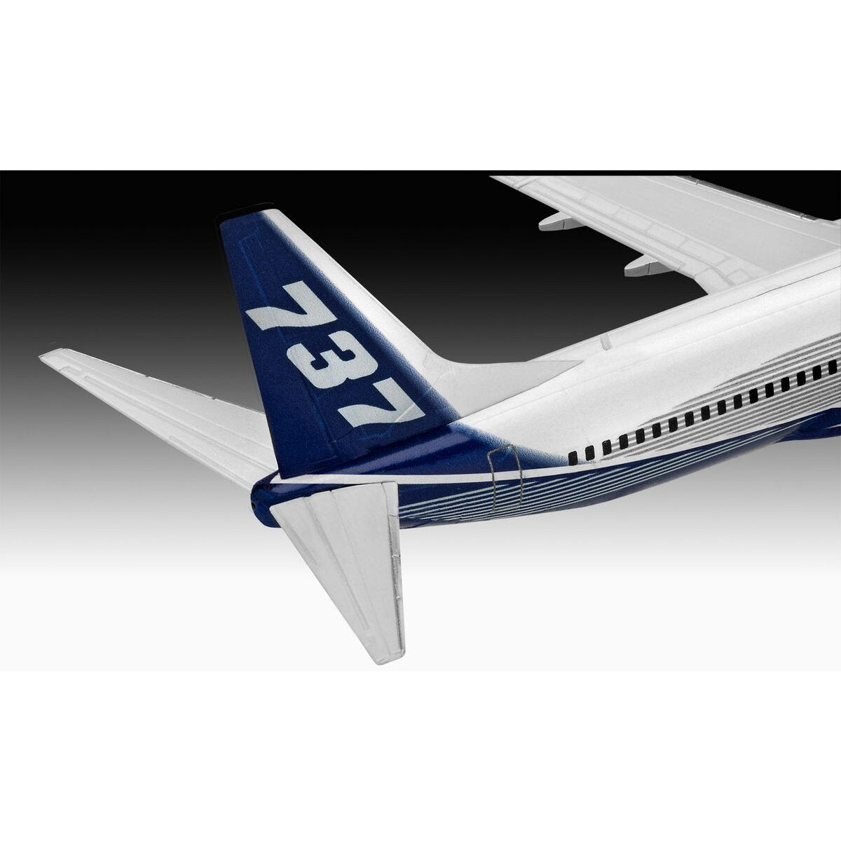 Revell Boeing 737-800