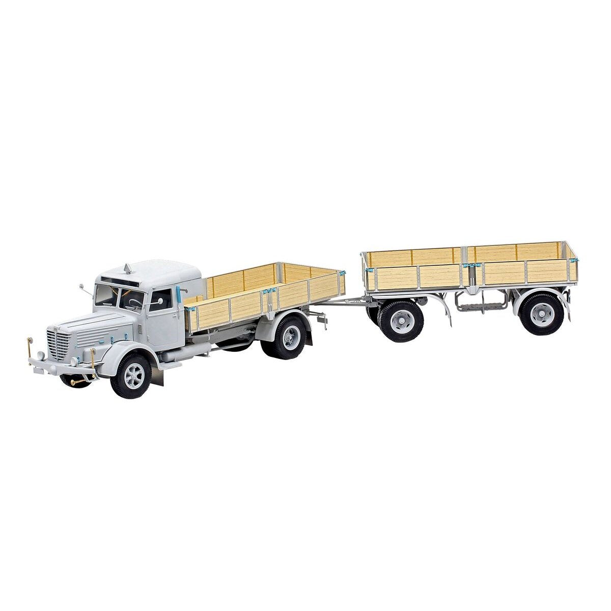 Revell Büssing 8000 S 13 mit Trailer "Platinum Edition"