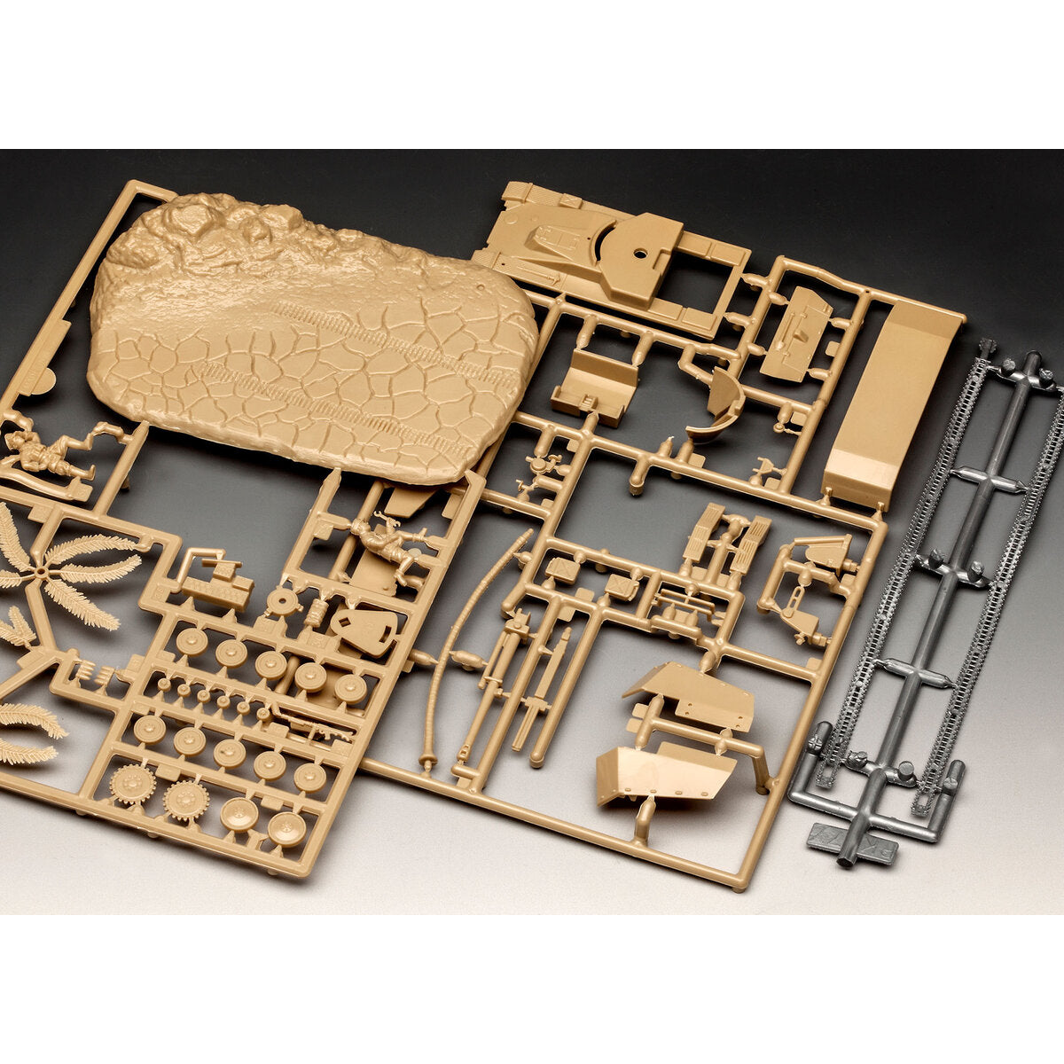 Revell First Diorama Set - Sd.Kfz. 124 Wespe