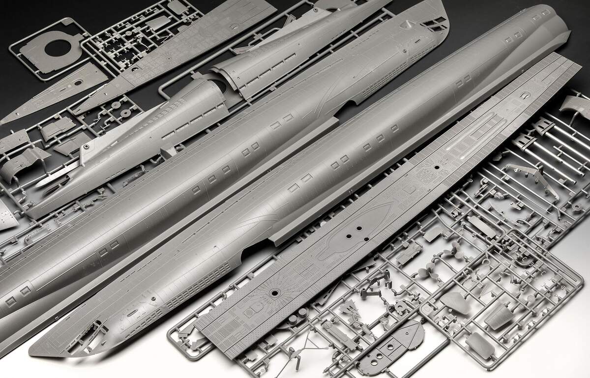 Revell German Submarine Type IX C U67/U154