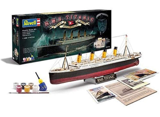 Revell Geschenkset 100 Jahre Titanic Modellbausatz