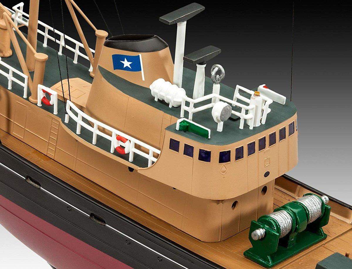 Revell North Sea Trawler Maßstab 1:142