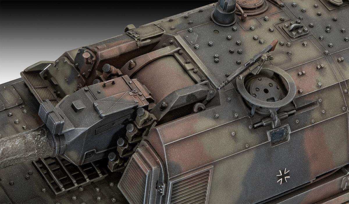 Revell Panzerhaubitze 2000 1:35