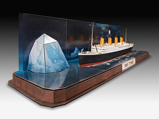 Revell RMS Titanic + 3D Puzzle (Iceberg)