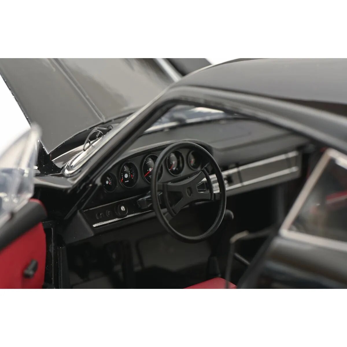 Schuco Porsche 911 S Coupé 1:18