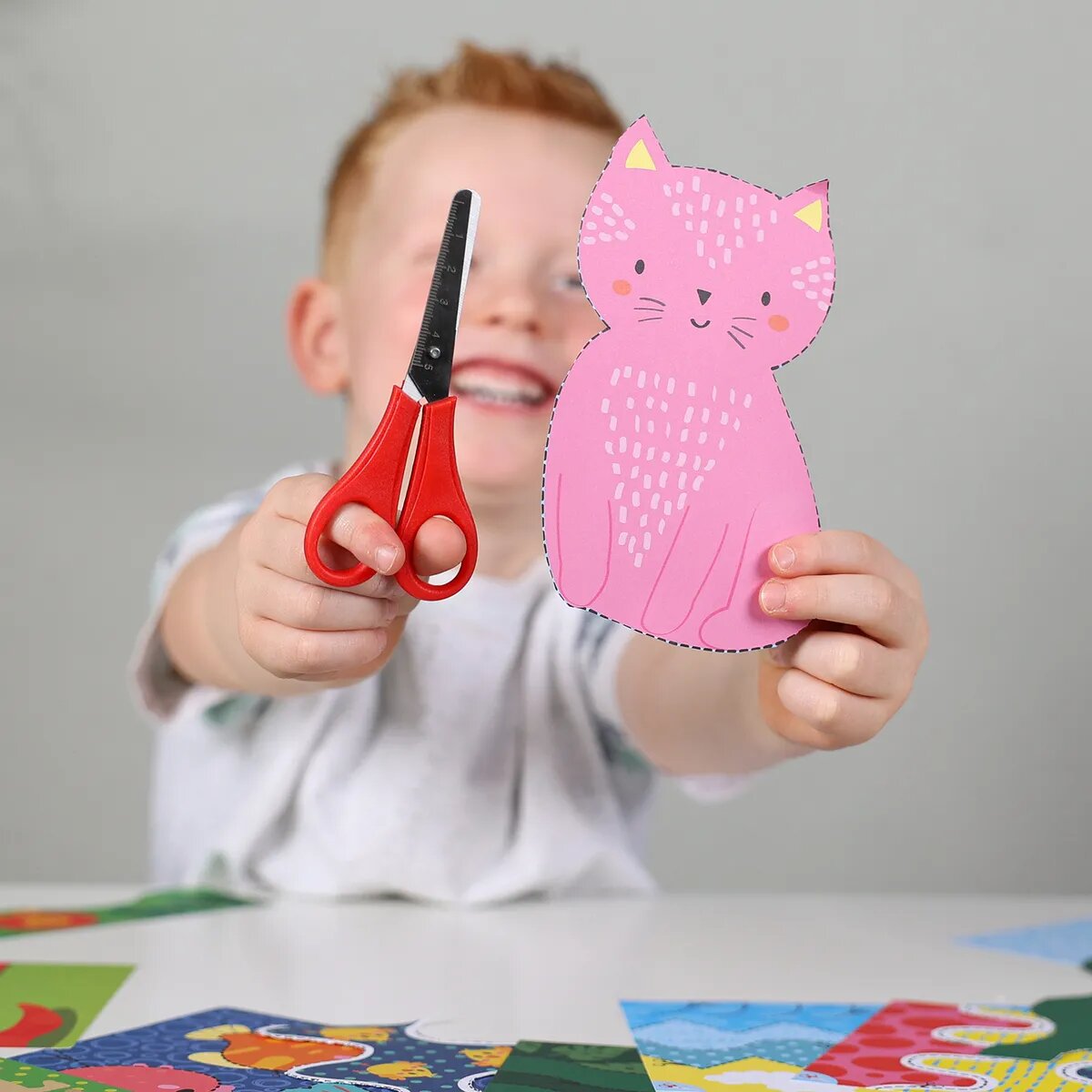 SES Creative Ich lerne schneiden Schritt für Schritt, 30 Tierkarten zum Ausschneiden