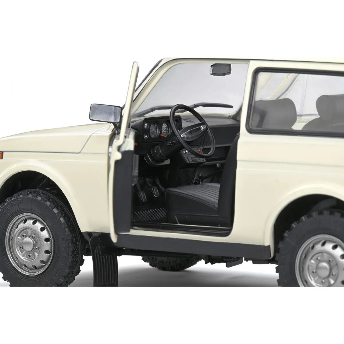 Solido 1:18 Lada Niva weiß